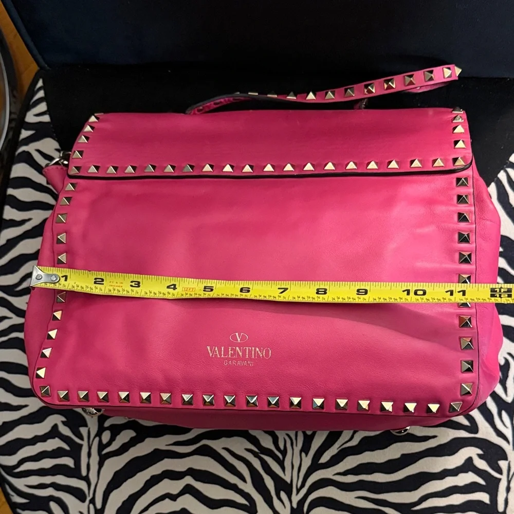 Valentino Garavani Gold & Pink Studded Handbag with Removable Crossbody Strap - Picture 14 of 16